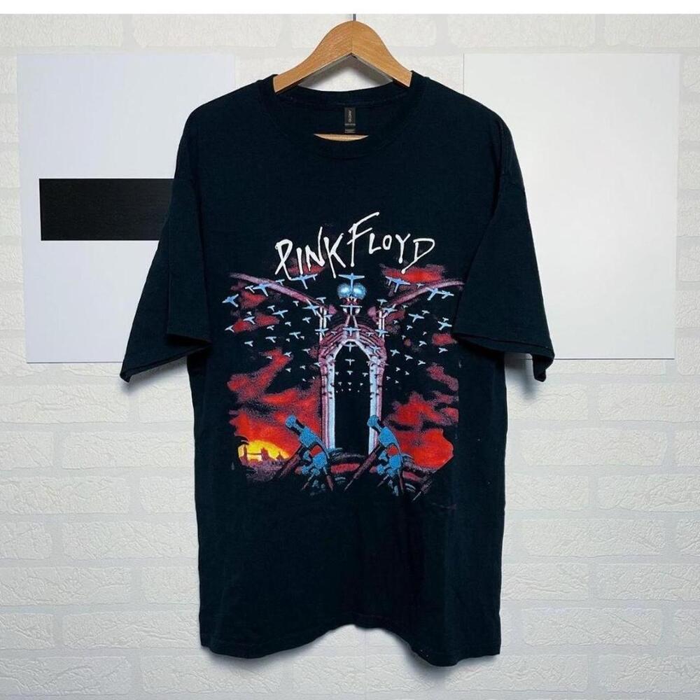 Floyd The Wall Black Cotton T Shirt Bandtee